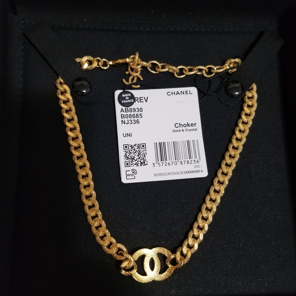 🆕️ Chanel CC Logo  Gold &Strass Necklese - Picture 7 of 15